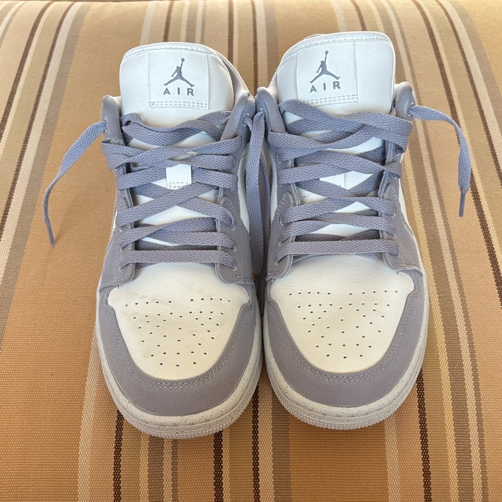 Women’s Nike Air Jordan 1 Low SE Light Steel Grey, SZ 10.5